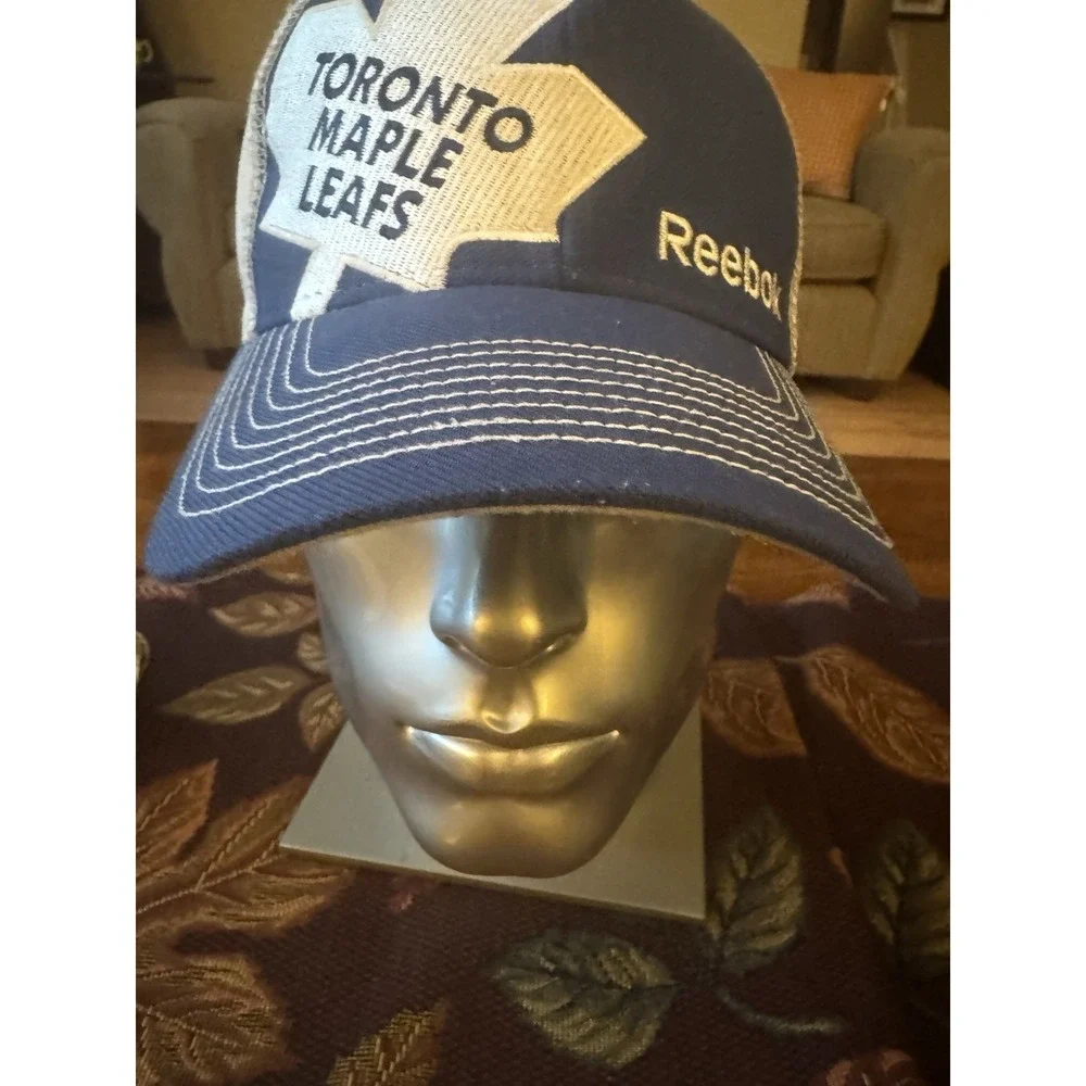 Reebok Toronto Maple‎ Leafs Hat Face Off S/M Blue White Mesh Stretch Hockey Cap